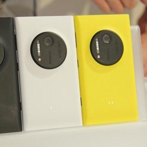 Nokia Lumia 1020 2 SIM Новинка 2013г (аналог нокиа lumia 925,  920,  820