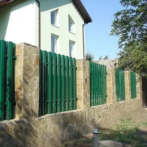 Купить забор из штакетника в Минске лучшего качества. 