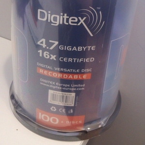 DVD - R диски Digitex,  упаковка 100 шт.,  новая,  запакованная. 4, 7 Gb