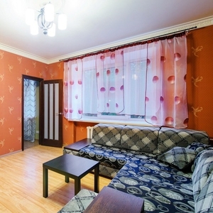3-х комнатная квартира в Минске на сутки по ул. Калинина,  1