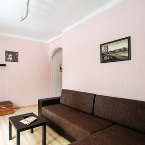 2-х комнатная квартира в Минске на сутки по ул. Мясникова,  35