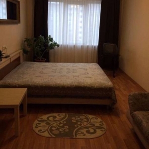 Квартира в аренду на Часы ул.Воронянского-15