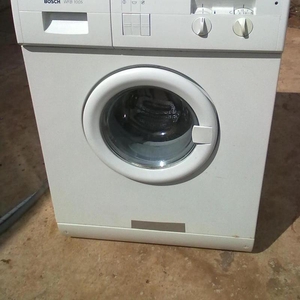 Продам стиральную машину Б У Bosch WFB 1005