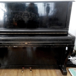Пианино Беларусь  чёрное