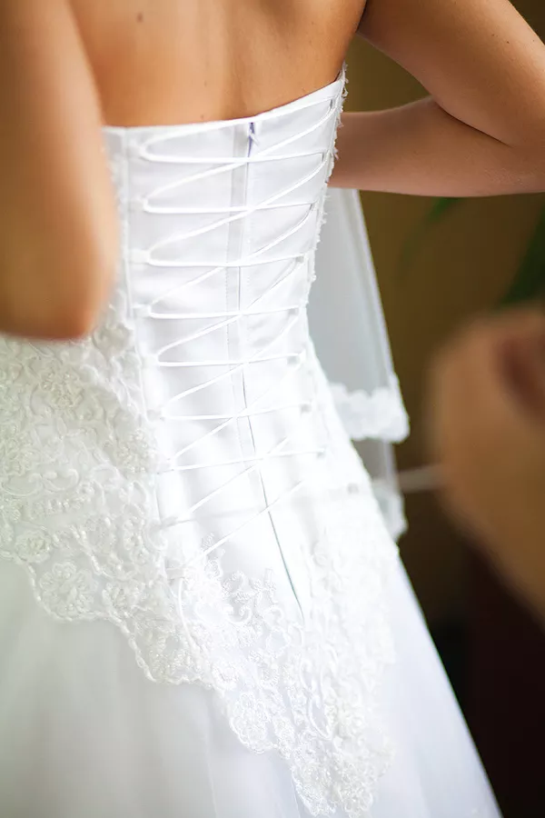 Продам Великолепное свадебное платье с шитьем! 200$ 5