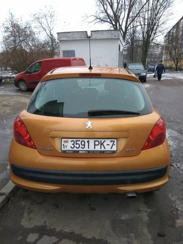 Продаю Peugeot 207,  2008 г. авто без проблем недорого 4