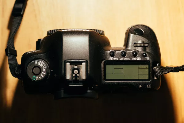 Canon EOS 5D Mark II 3