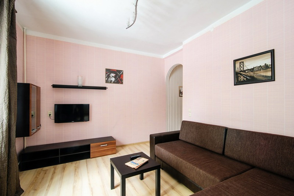 2-х комнатная квартира в Минске на сутки по ул. Мясникова,  35