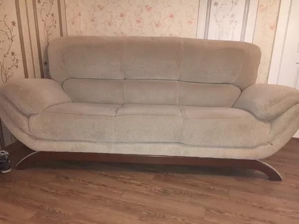 Продаётся диван в хорошем состоянии 3