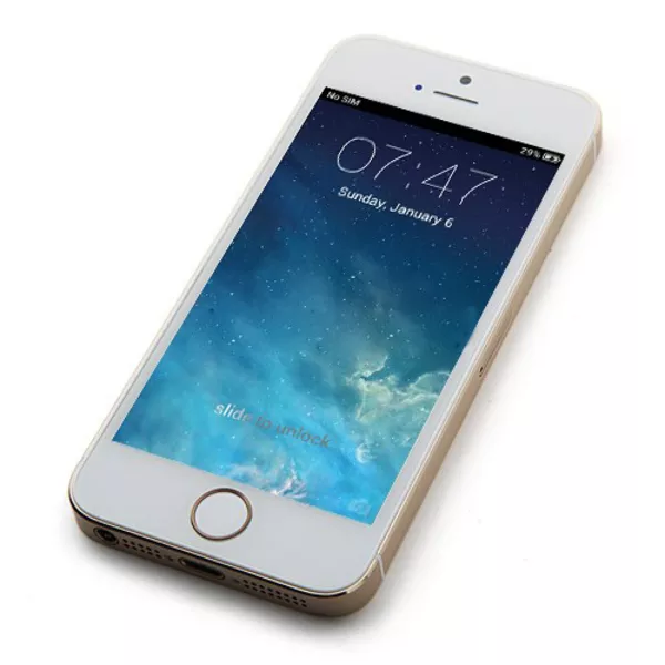 Apple iPhone 5S 32Gb чёрный,  белый,  золотой цвета 