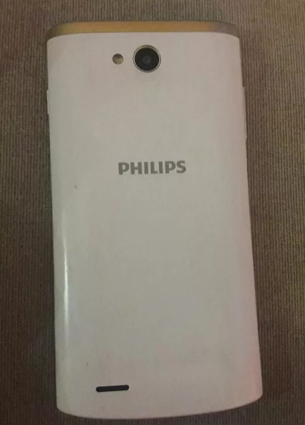 Продается смартфон philips S308