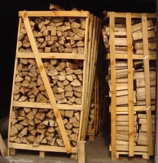 Закупаю сухие колотые дрова на экспорт