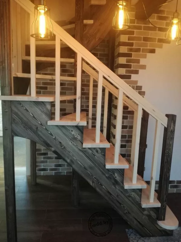 Лестница в дом любых видов из массива древесины. Изготовление и монтаж 12