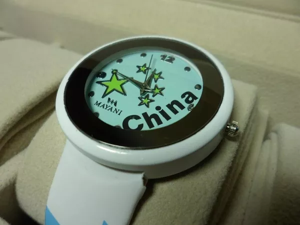 Часы: China - четыре разных цветовых вариантов 8
