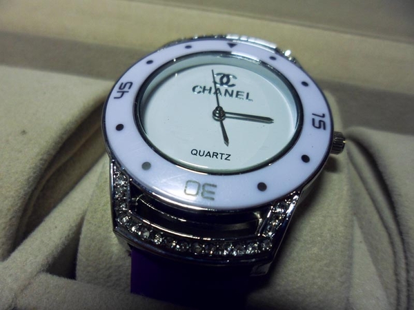 Часы: Chanel - пять цветов 3