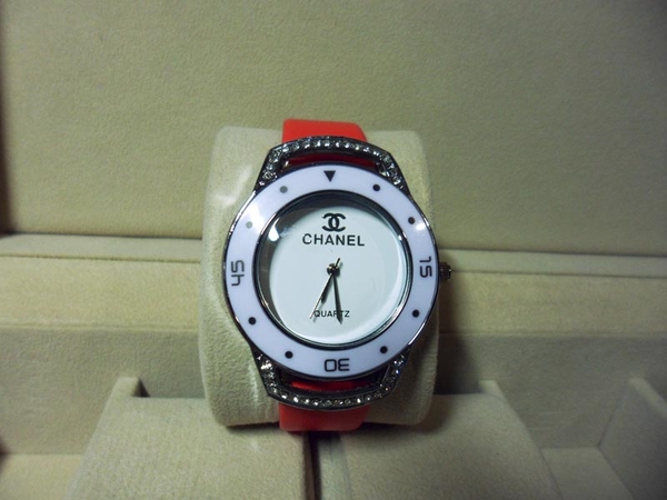 Часы: Chanel - пять цветов 2