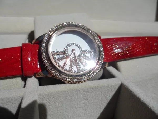 Наручные часы: Dior Women Red 2