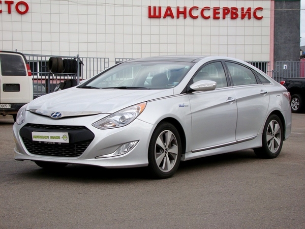 Максимально укомплектованная Hyundai Sonata Hybrid 6