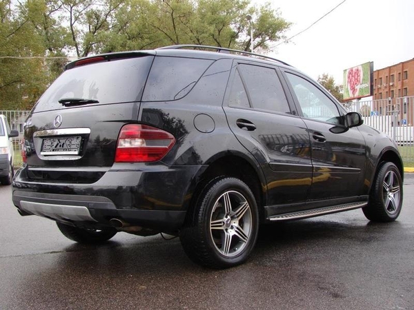 Роскошный,  надёжный Mercedes ML-klasse W164 4 Matic 3