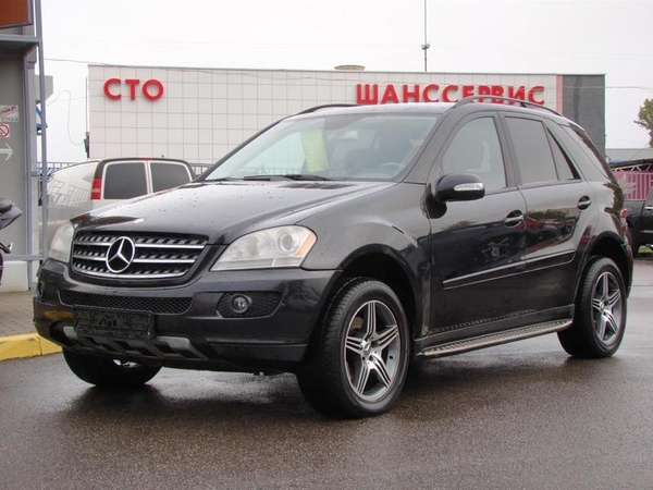 Роскошный,  надёжный Mercedes ML-klasse W164 4 Matic 7