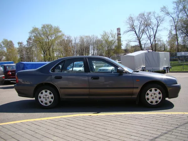 Просторный Rover 600-serie 9