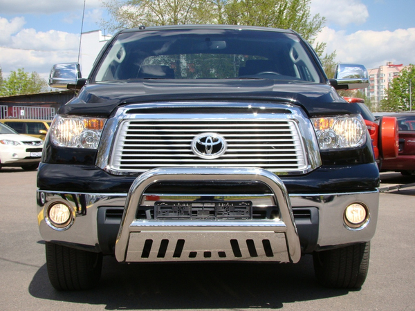 Toyota Tundra Double Cab 4WD 9