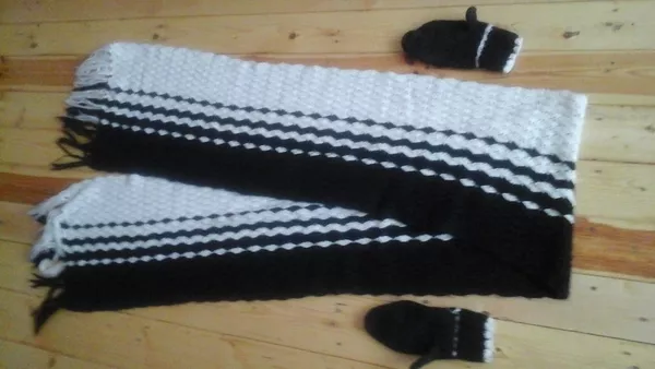 Дешево комплект двойка-девушка шарф , варежки 2