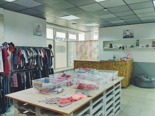 Продается сеть из двух магазинов детской одежды (секонд хэнд) 3