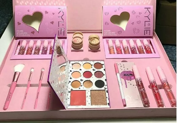 Подарочный набор для макияжа Kylie I Want It All 2