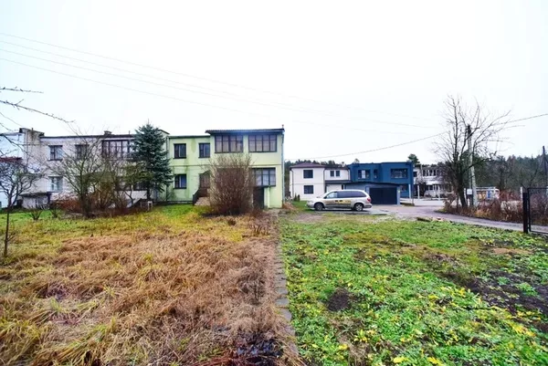 Продается жилой 3-х уровневый дом участок 9 сот. 2км. от Минска 20