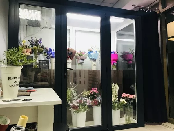 Продается цветочный магазин возле метро