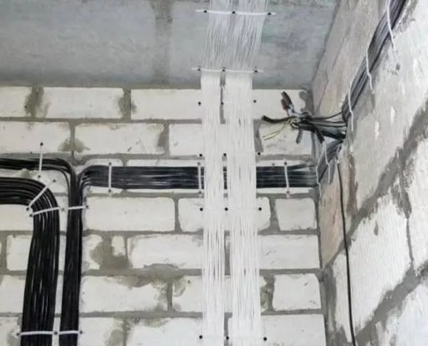Опытный электрик на дом в Минске. Низкие цены 4