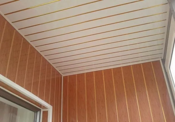 Монтаж панелей из дерева и ПВХ на стены и потолок 4