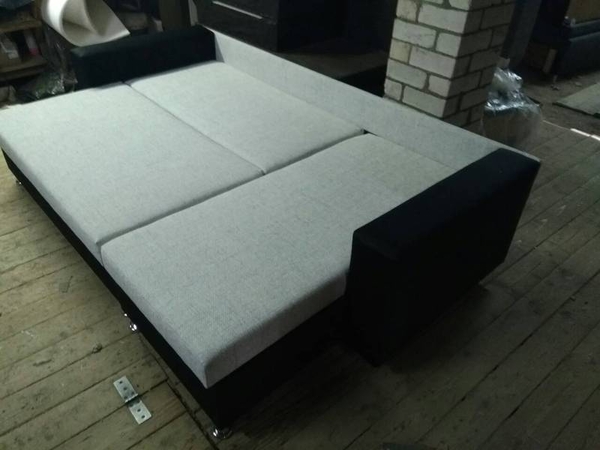 Угловой диван со спальным местом 3