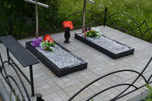 Комплексное лагоустройство могил в Минске и области 7