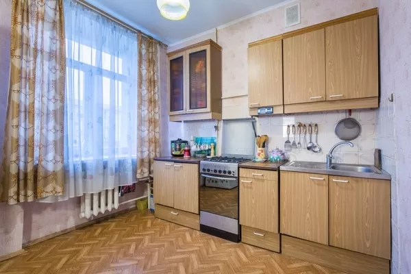 3-комнатная квартира в солидном сталинском доме на Долгобродской 11 6
