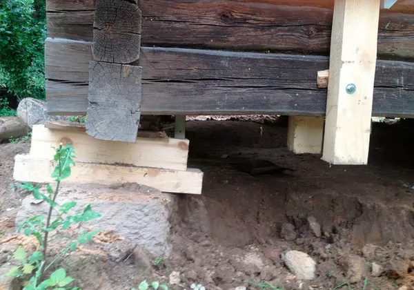 Замена фундамента под деревянные и каркасные дома,  ремонт старых домов 5