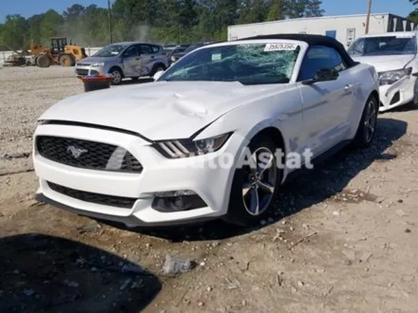 Ford Mustang белый 2017 2