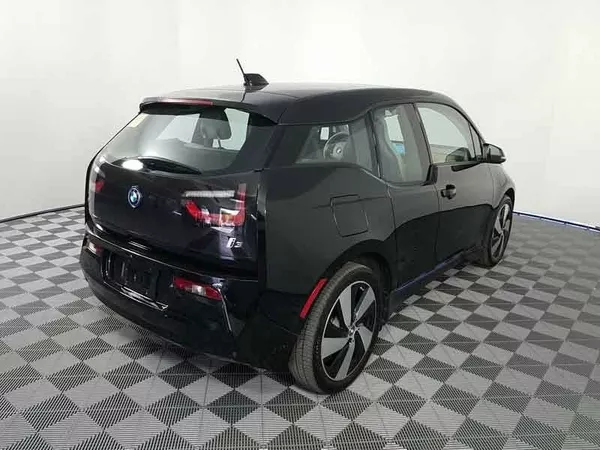BMW,  D4 HATCHBACK I3 TERA,  2017 2
