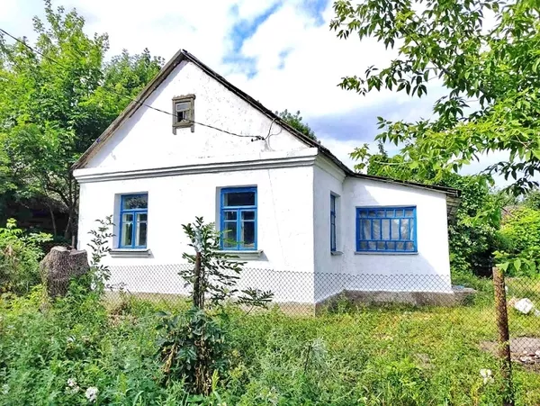 Продам кирпичный дом в д. Бадежи,  86 км от Минска,  13 км. от г. Копыль.