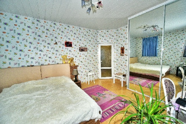 Продается 3-этажный коттедж с мебелью в Минске 2
