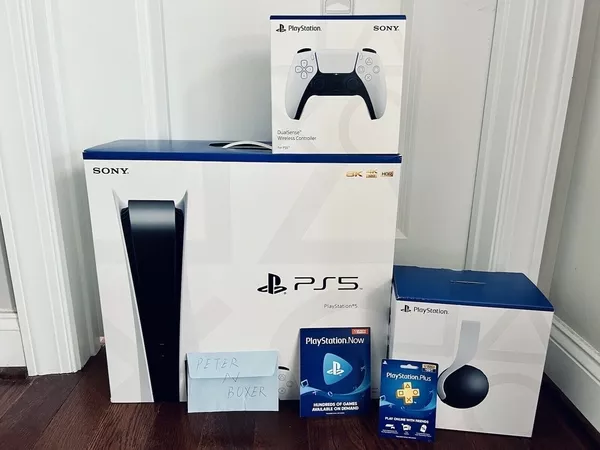 Sony PS5 Disc version Ultimate Bundle⚡️New in Hand - Sealed ⚡️