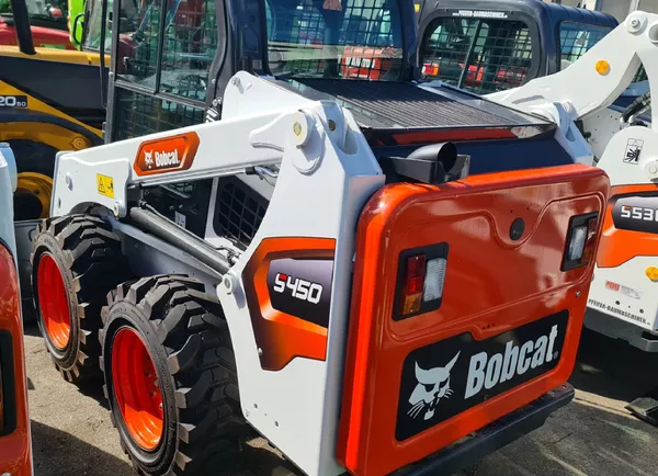 ООО Юнтитлед Дилер техники Bobcat