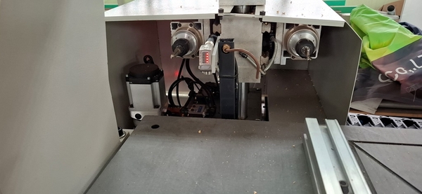 CNC сверлильно-долбежный станок  WOODLAND MACHINERY  (новый) 3