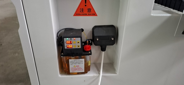 CNC сверлильно-долбежный станок  WOODLAND MACHINERY  (новый) 5