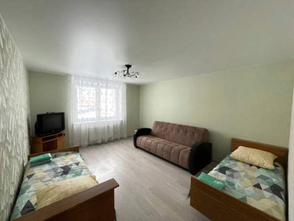 Квартира с хорошим ремонтом на сутки в Мяделе 4