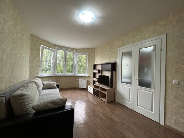 Аренда квартиры на сутки. Подходит как для коротких рабочих поездок и  7