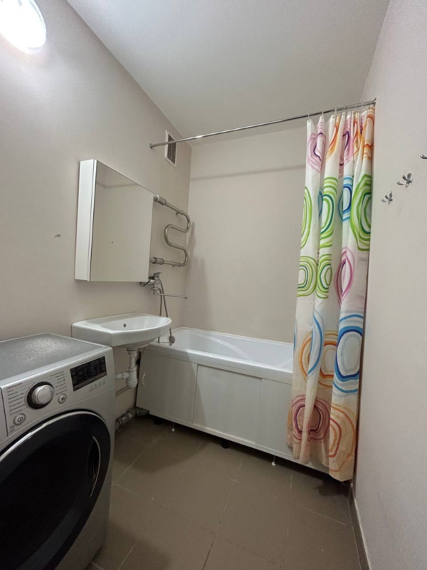 Аренда квартиры на сутки. Подходит как для коротких рабочих поездок и  3