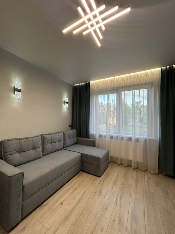 Сдается квартира на сутки в Фаниполе,  подходит для командировок,  семей 2