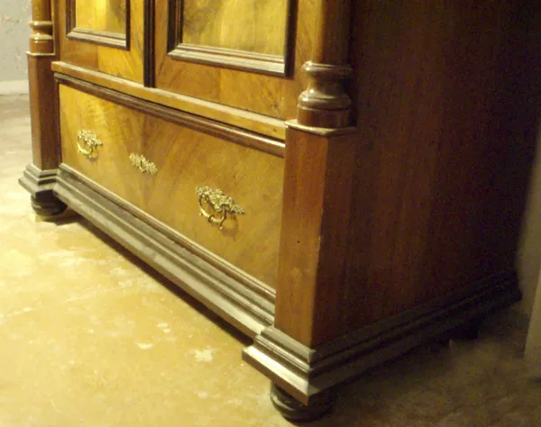 Шкаф двустворчатый,  конец XIX века - 1700$ 3